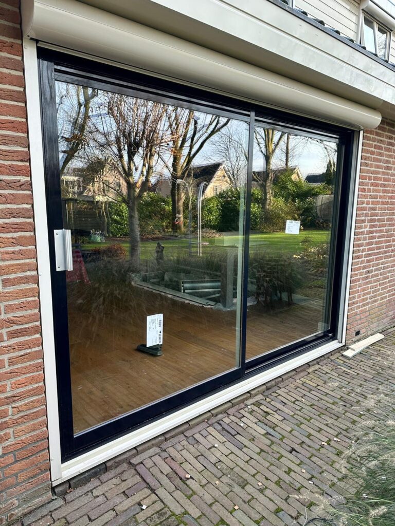 HR++ glaszetter made met behulp van Glas-Gigant