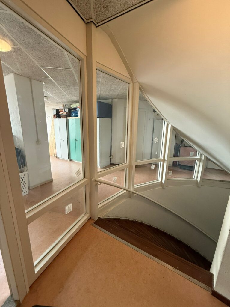 Glaszettersbedrijf kantoorpand nieuw glas door glaszetter rotterdam door glas-gigant